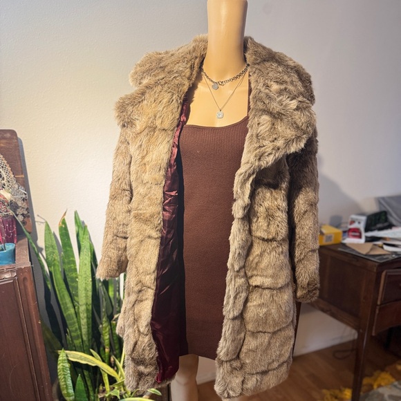 Vintage faux fur knee length coat - Picture 5 of 8